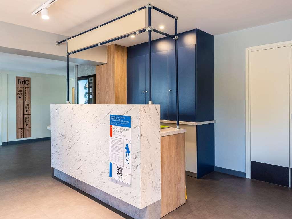 Ibis Budget Villefranche Limas Exteriör bild