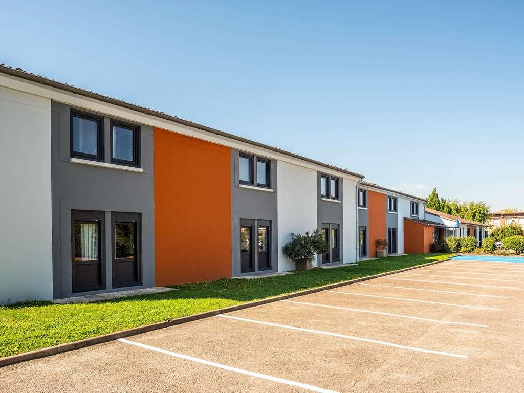 Ibis Budget Villefranche Limas Exteriör bild